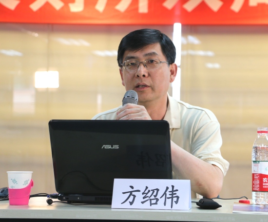 解读“政治崩溃的逻辑”